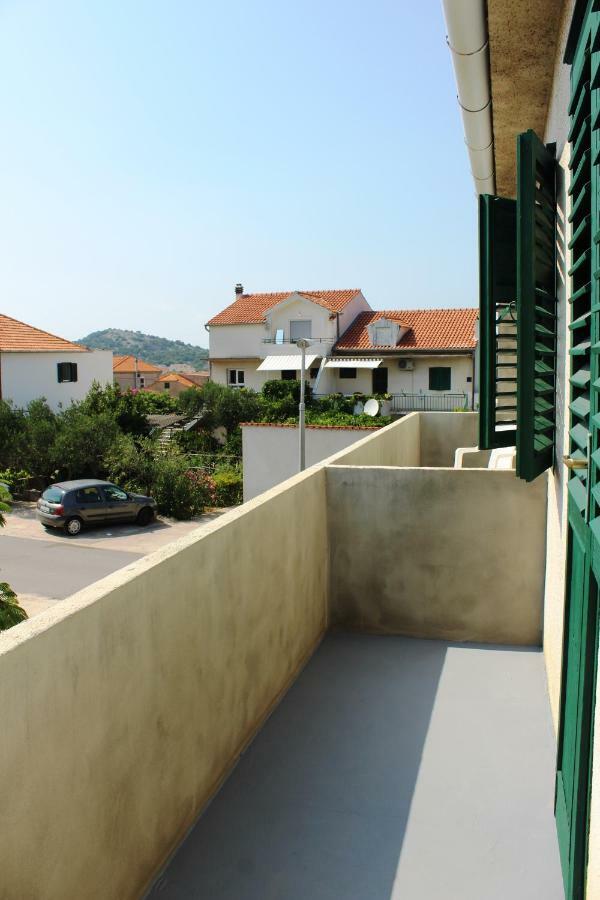 Apartments Markov Murter Esterno foto